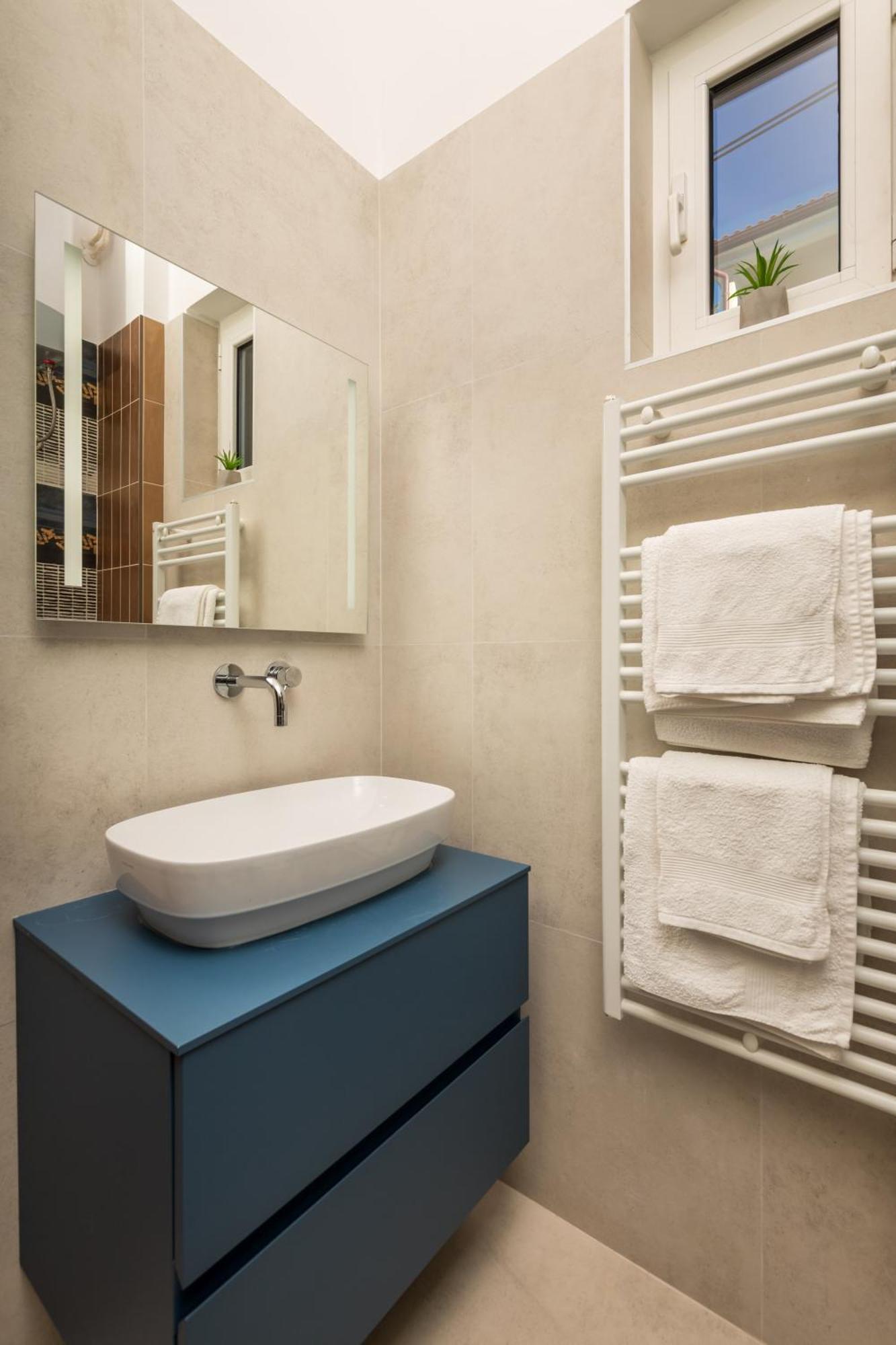 Guest House Marica Ровин Екстериор снимка